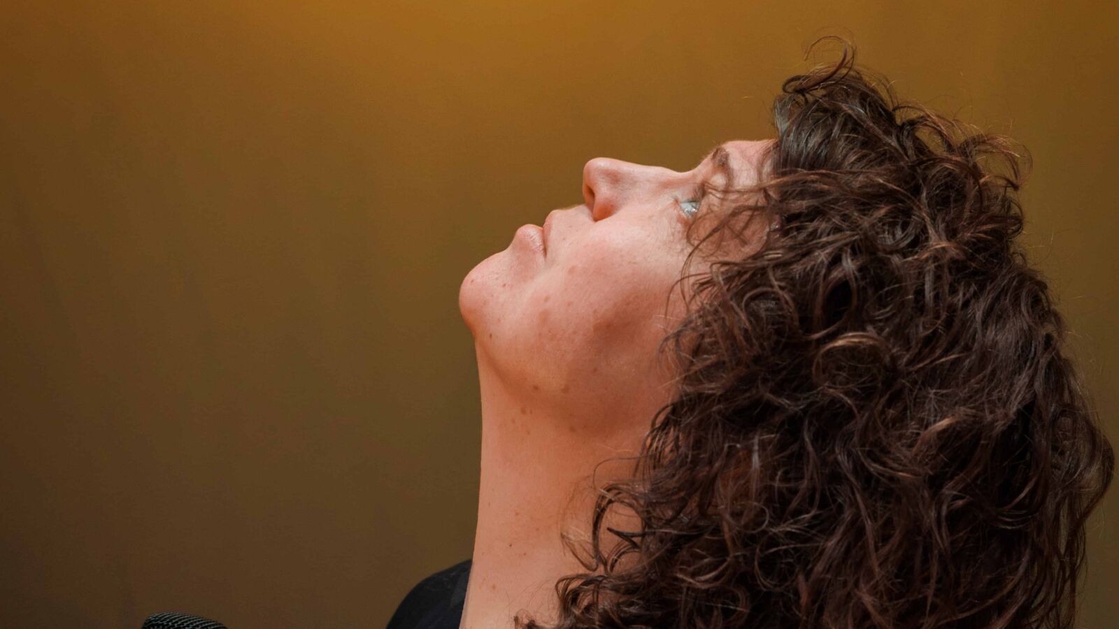 Scènefoto van Kim Schuddeboom van de voorstelling Doe maar rustig.