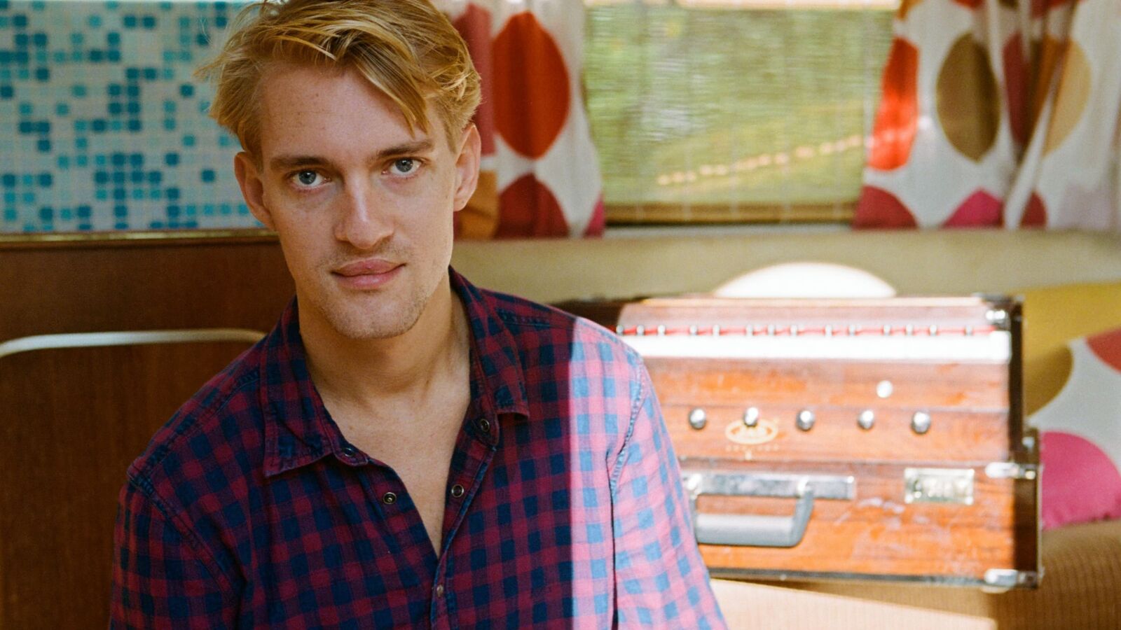 Julian Schneeman - Canto Ostinato