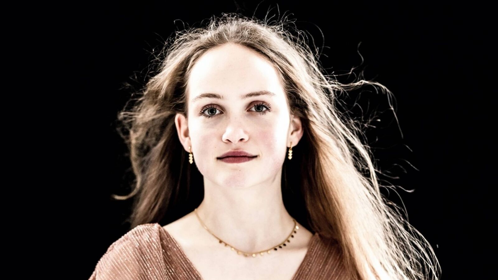 JONG & BEVLOGEN: KATJA NAEGELE & JORIAN VAN NEE